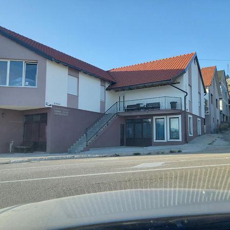 Apartmani Herceg Gacko Eksteriør bilde